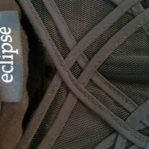 Black sleeveless blouse - Picture 6 of 7